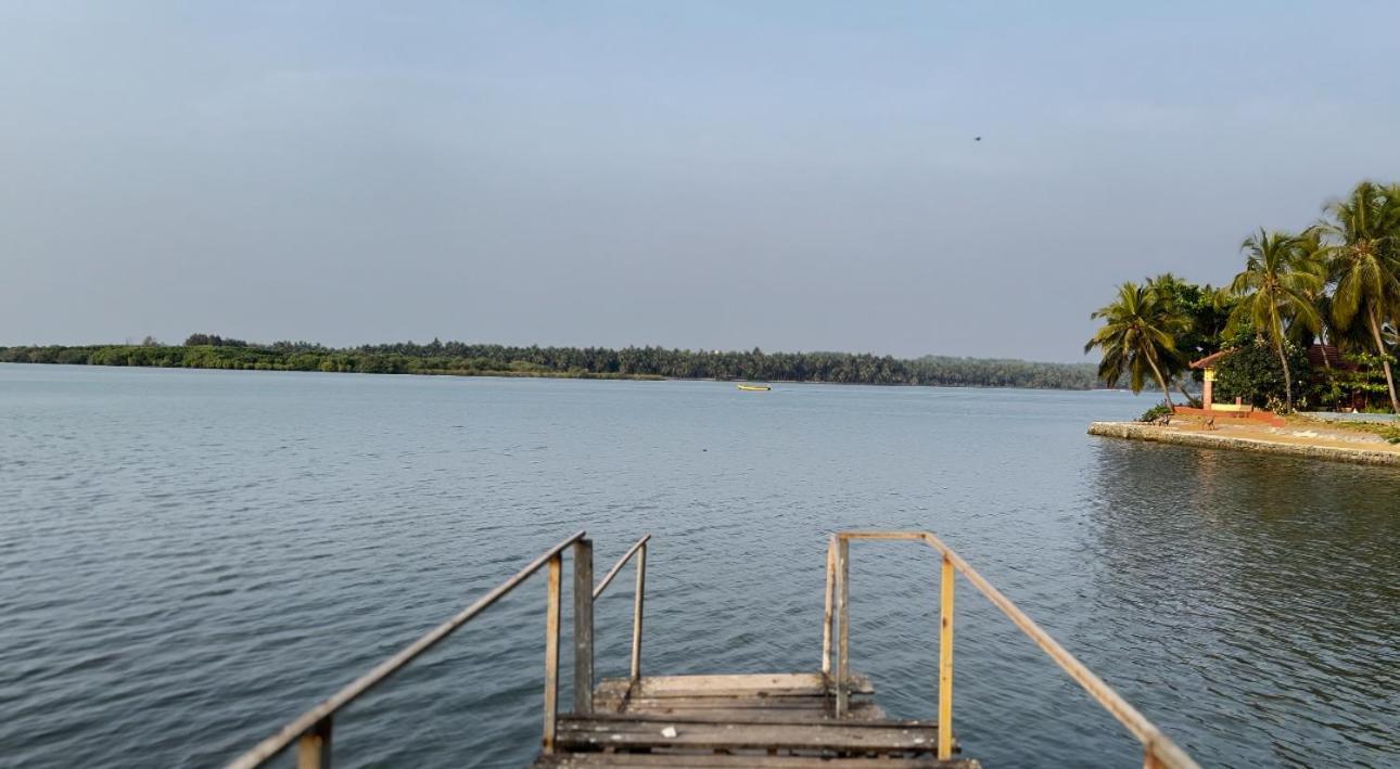 The Glasswater By The Backwater Homestay Kalyānpur 外观 照片