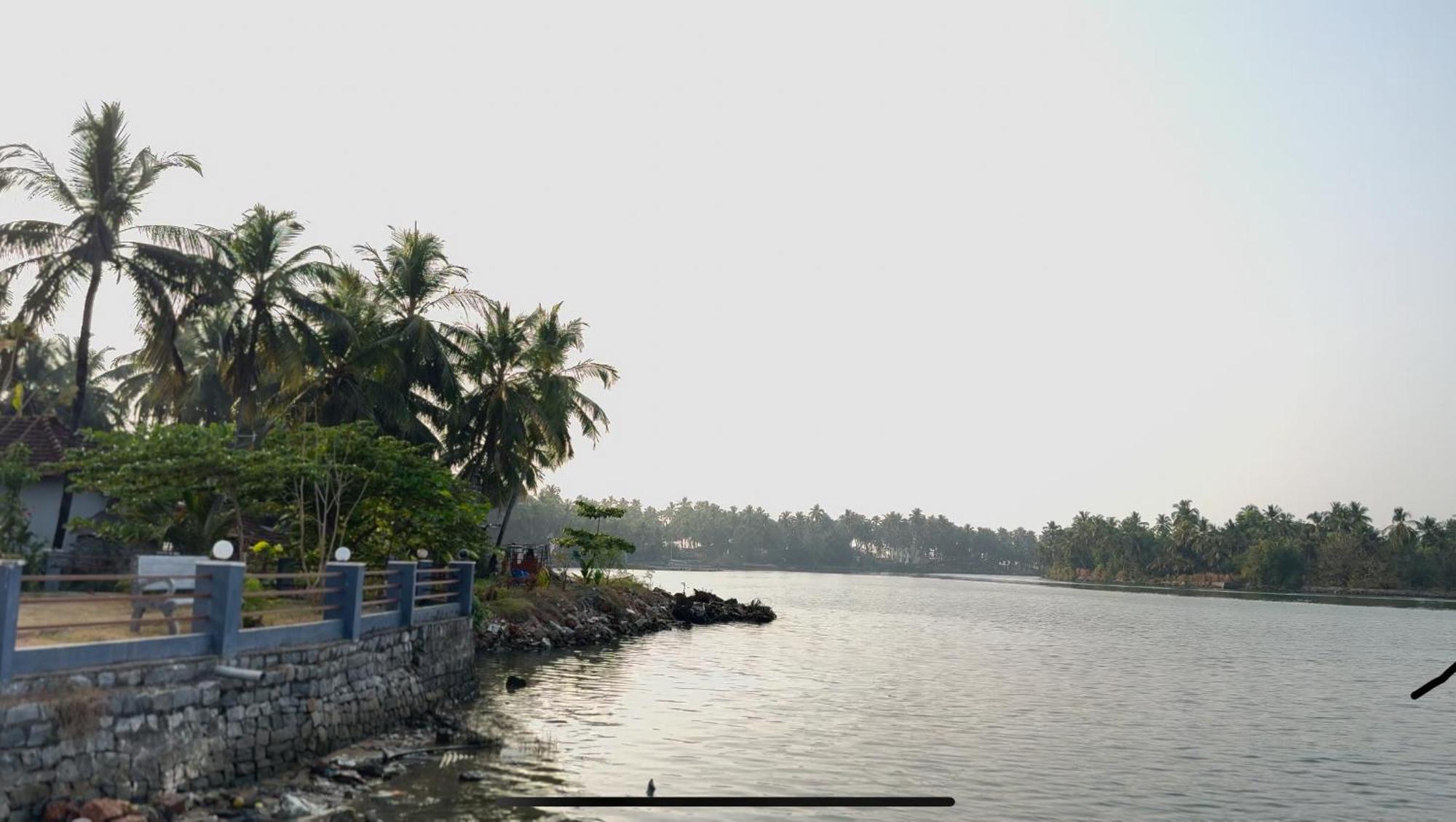 The Glasswater By The Backwater Homestay Kalyānpur 外观 照片
