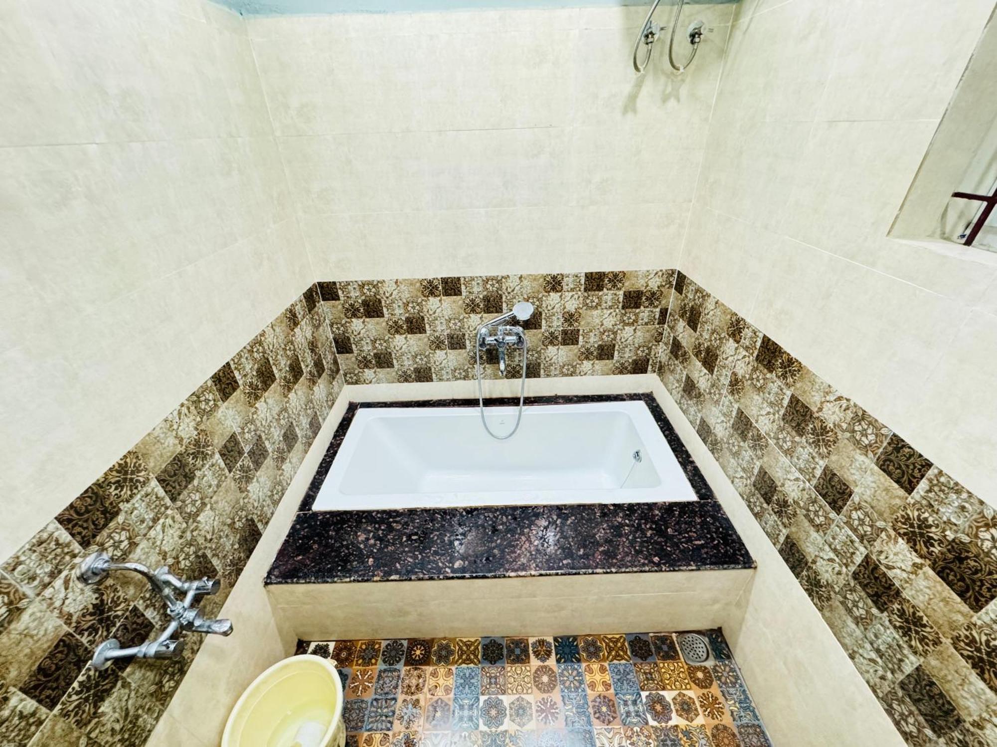 The Glasswater By The Backwater Homestay Kalyānpur 外观 照片
