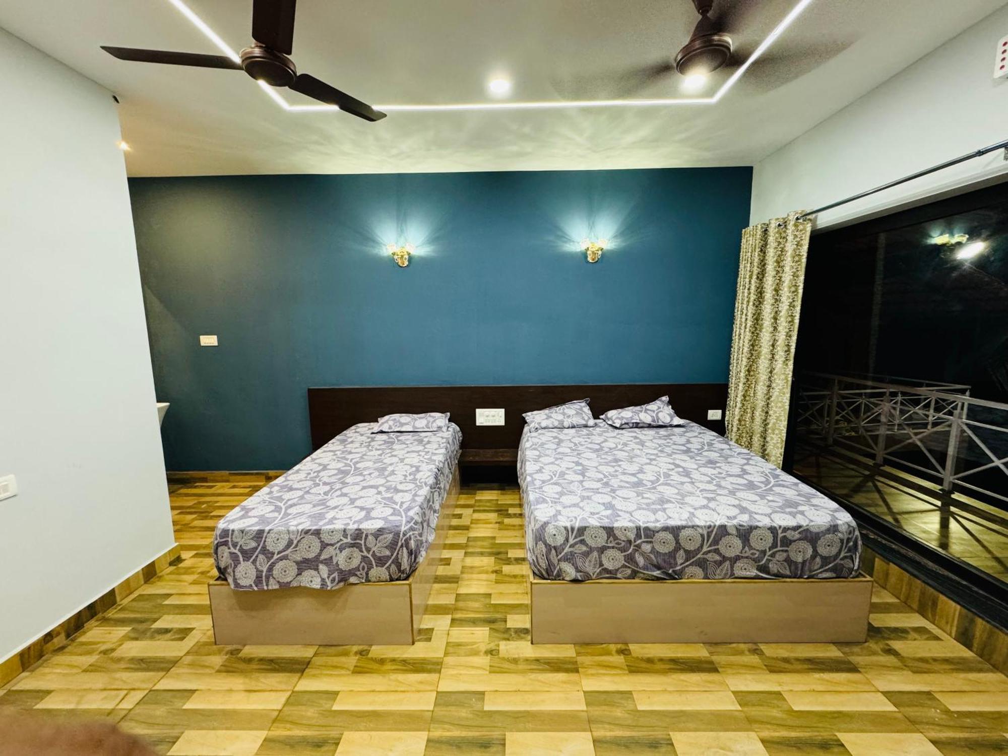 The Glasswater By The Backwater Homestay Kalyānpur 外观 照片